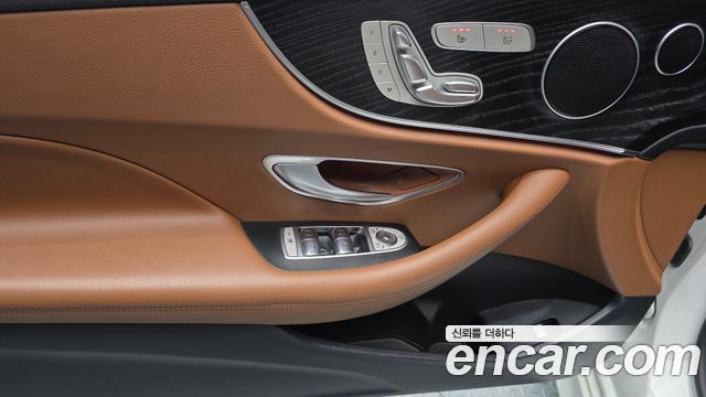 Mercedes-Benz E-Class E220d Cabriolet