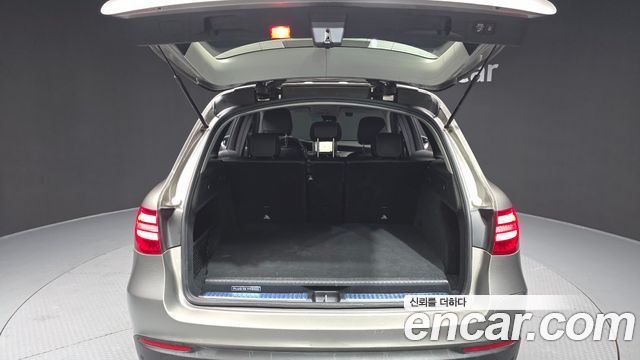 Mercedes-Benz GLC-Class GLC350e 4MATIC