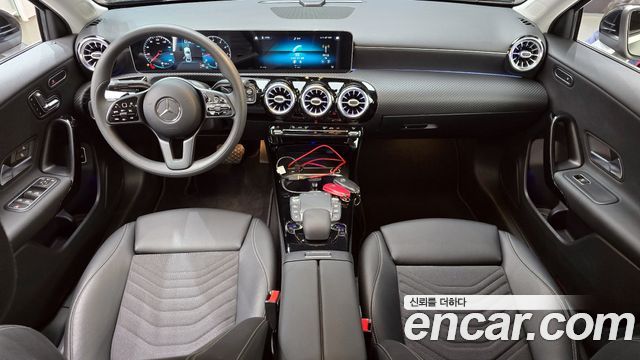 Mercedes-Benz A-Class A250 4MATIC Sedan