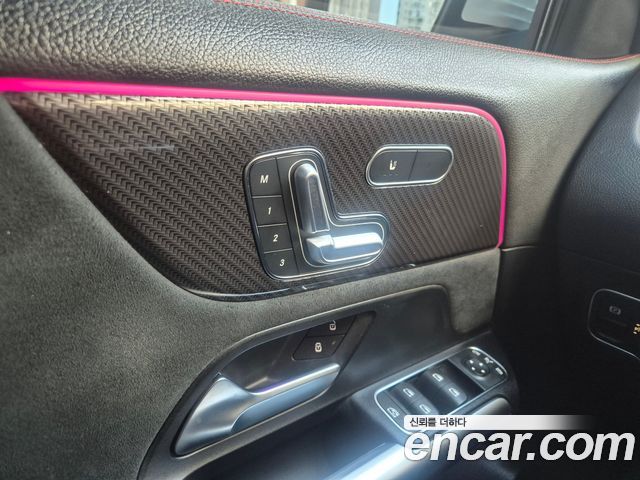 Mercedes-Benz GLA-Class GLA250 4MATIC