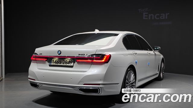 BMW 7-Series 740d xDrive Design Pure Excellence