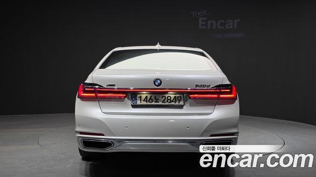 BMW 7-Series 740d xDrive Design Pure Excellence