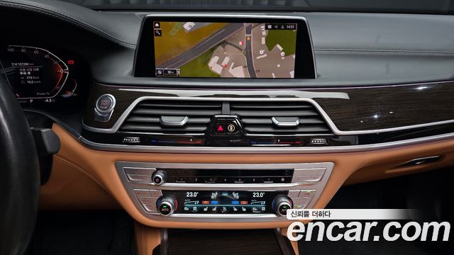 BMW 7-Series 740d xDrive Design Pure Excellence