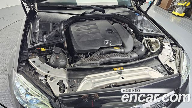Mercedes-Benz C-Class C200 Cabriolet