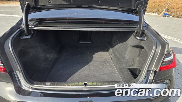BMW 7-Series 730d xDrive Design Pure Excellence
