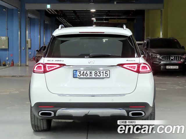 Mercedes-Benz GLE-Class GLE300d 4MATIC