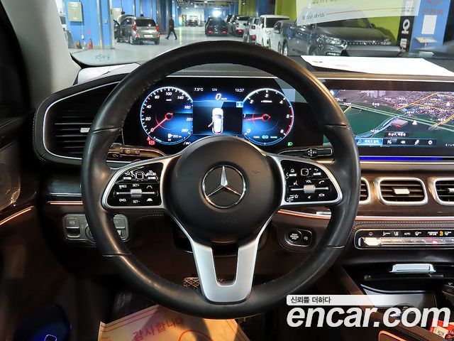 Mercedes-Benz GLE-Class GLE300d 4MATIC