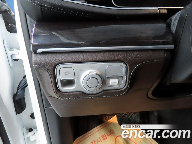Mercedes-Benz GLE-Class GLE300d 4MATIC
