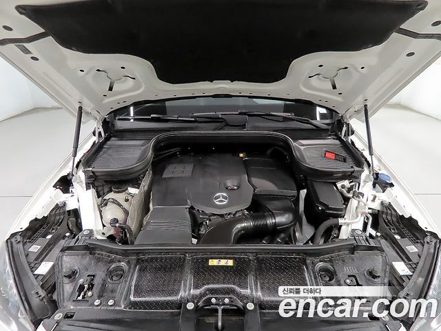 Mercedes-Benz GLE-Class GLE300d 4MATIC