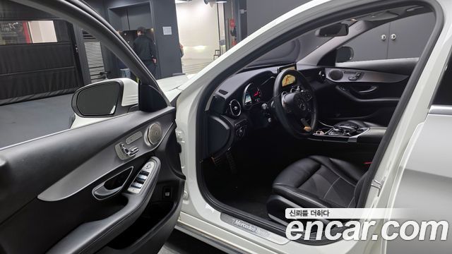 Mercedes-Benz C-Class C200 Avantgarde