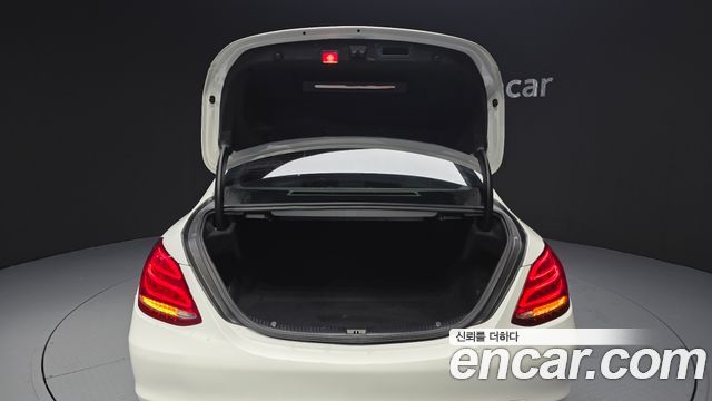 Mercedes-Benz C-Class C200 Avantgarde