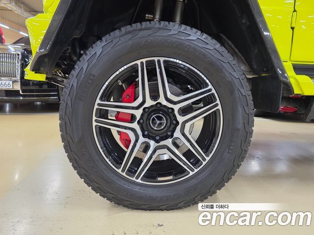 Mercedes-Benz G-Class G500