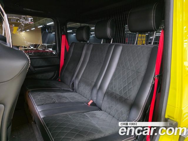 Mercedes-Benz G-Class G500