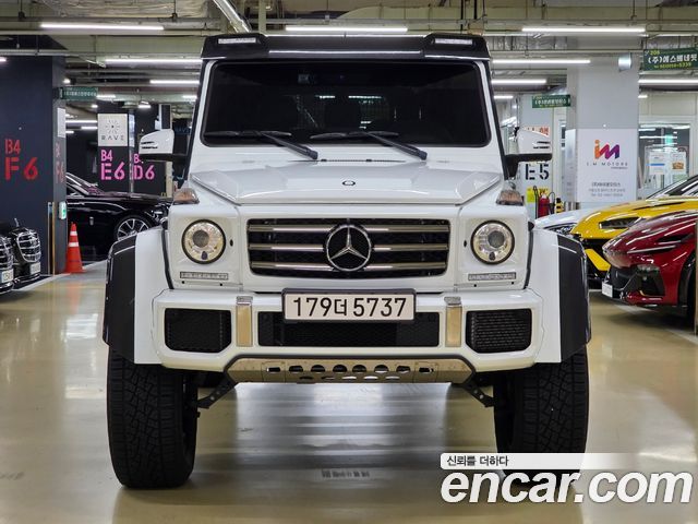 Mercedes-Benz G-Class G500
