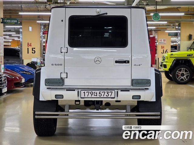 Mercedes-Benz G-Class G500