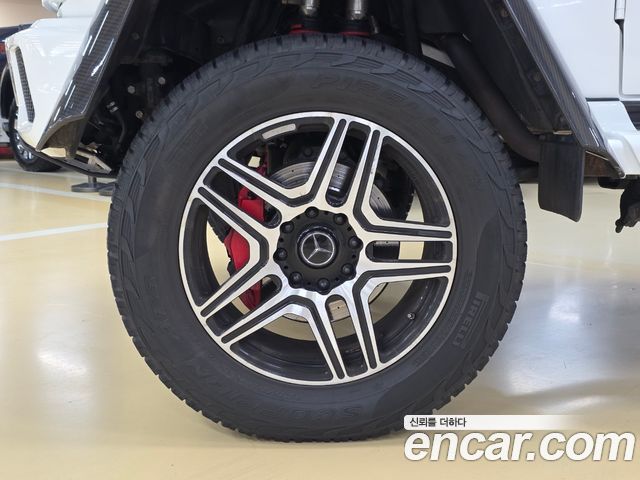 Mercedes-Benz G-Class G500
