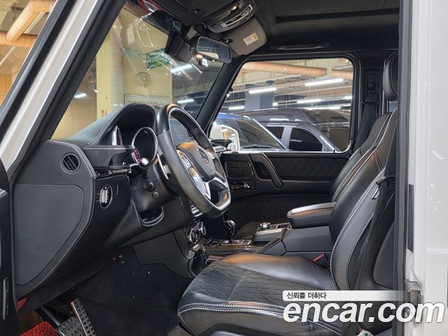 Mercedes-Benz G-Class G500