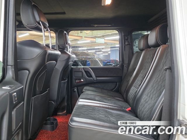 Mercedes-Benz G-Class G500