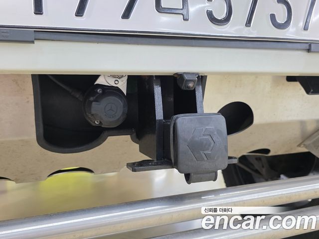 Mercedes-Benz G-Class G500