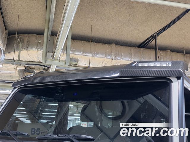 Mercedes-Benz G-Class G500