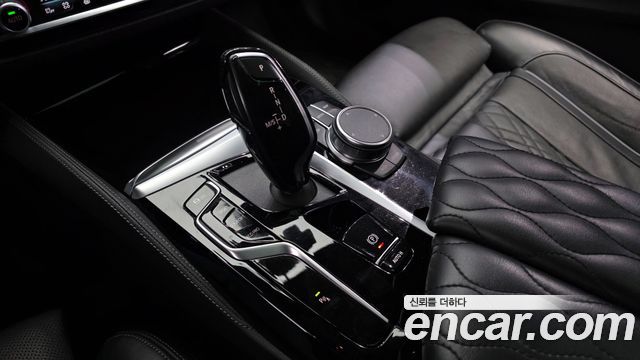 BMW 5-Series 530i M Sport Package