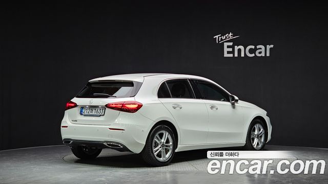 Mercedes-Benz A-Class A220 Hatchback
