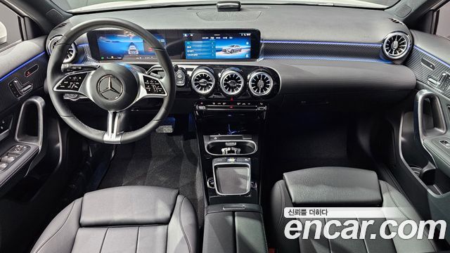 Mercedes-Benz A-Class A220 Hatchback