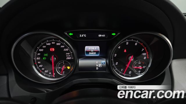 Mercedes-Benz CLA-Class CLA250 4MATIC