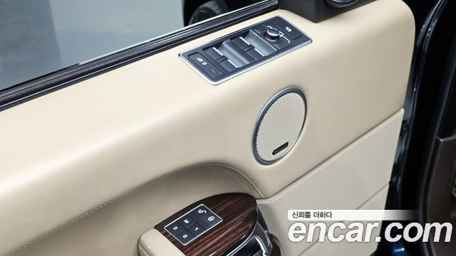 Land Rover Range Rover 4.4 SDV8 Vogue SE DIESEL