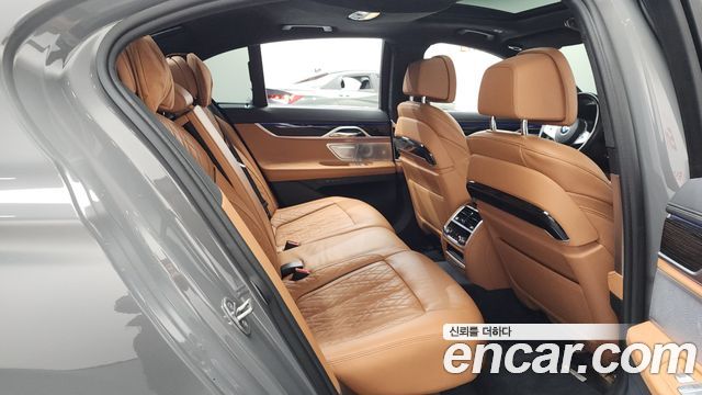 BMW 7-Series 730d xDrive M Sport
