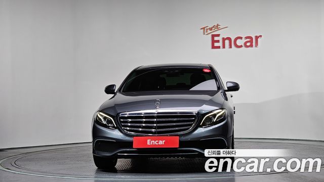 Mercedes-Benz E-Class E300 Exclusive