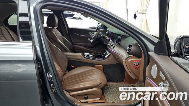 Mercedes-Benz E-Class E300 Exclusive