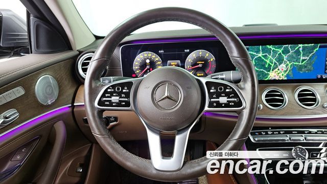 Mercedes-Benz E-Class E300 Exclusive