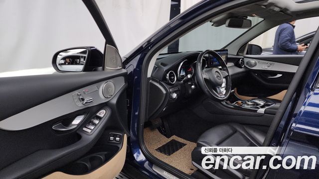 Mercedes-Benz GLC-Class GLC350e 4MATIC Premium