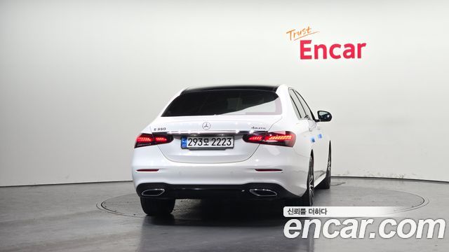 Mercedes-Benz E-Class E350 4MATIC AMG Line