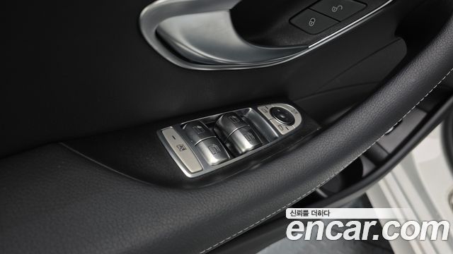 Mercedes-Benz E-Class E350 4MATIC AMG Line