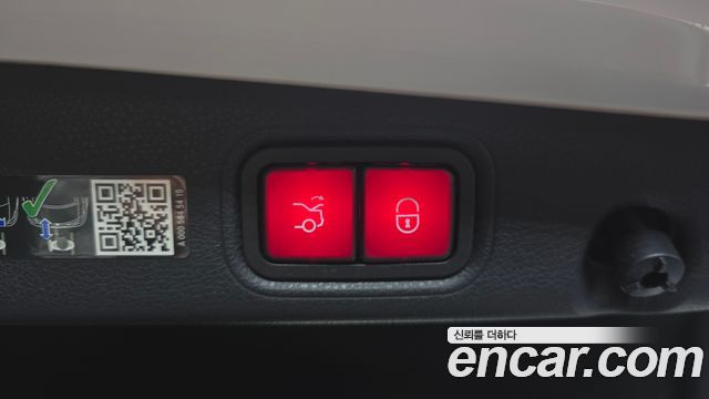 Mercedes-Benz E-Class E350 4MATIC AMG Line