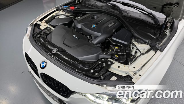 BMW 3-Series 330i M Sport