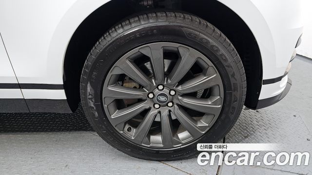 Land Rover Range Rover Velar 2.0 P250 R-Dynamic SE