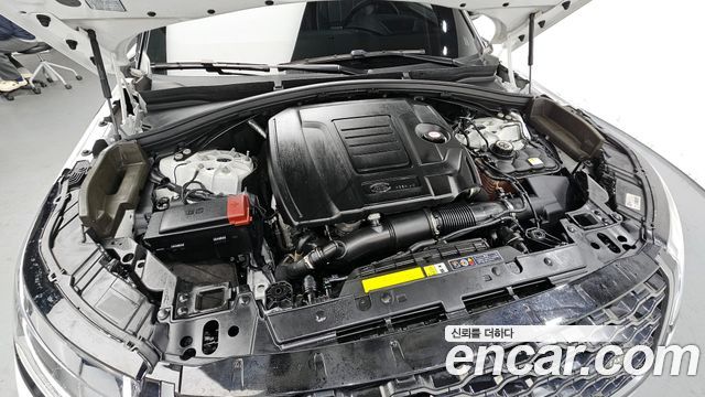 Land Rover Range Rover Velar 2.0 P250 R-Dynamic SE