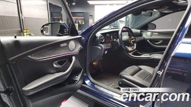 Mercedes-Benz E-Class E350 4MATIC AMG Line Edition