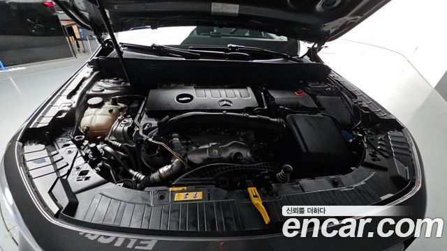 Mercedes-Benz GLB-Class GLB250 4MATIC