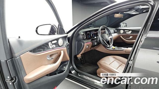 Mercedes-Benz E-Class E350 4MATIC Avantgarde