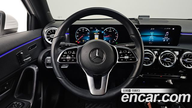 Mercedes-Benz A-Class A220 Hatchback
