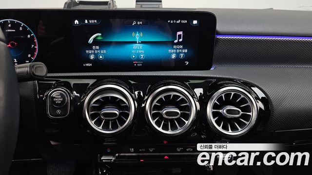 Mercedes-Benz A-Class A220 Hatchback