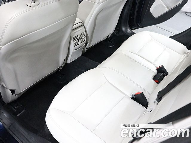 Mercedes-Benz GLA-Class GLA220