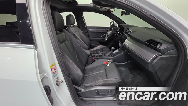 Audi Q3 35 TDI Premium Sportback