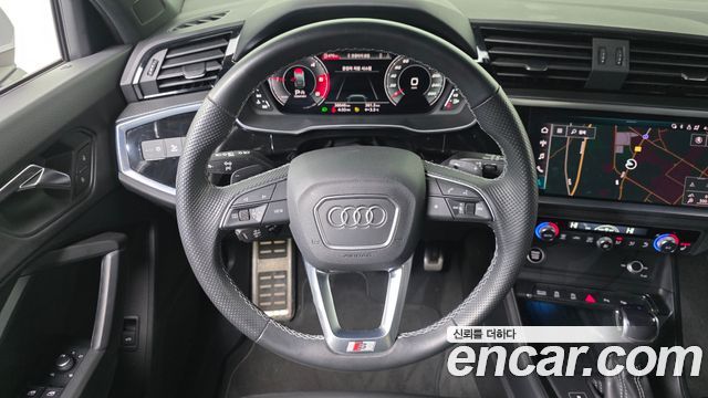 Audi Q3 35 TDI Premium Sportback