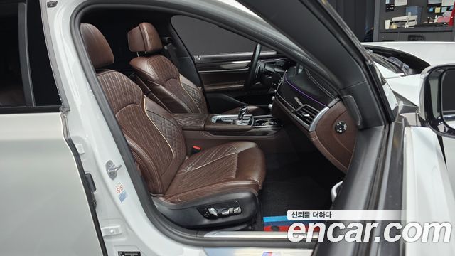 BMW 7-Series 730d xDrive M Sport