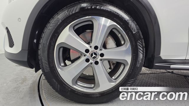Mercedes-Benz GLC-Class GCL300 4MATIC Coupe